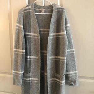 Loft outlet MP long grey plaid cozy sweater